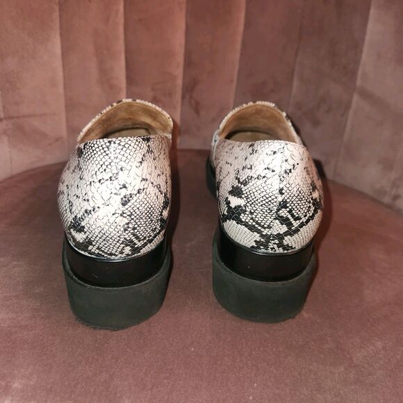 Naturalizer Womens 8 White Snake Print Platform Slip On Loafers - Picture 3 of 5